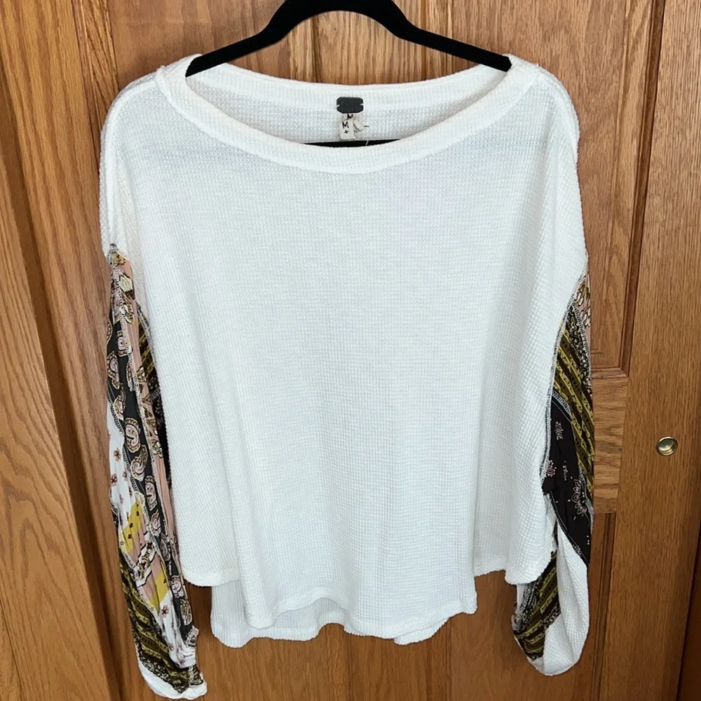 We The Free Blossom Boho Printed Balloon Sleeve Thermal - Picture 3 of 10